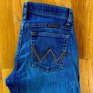 Women’s Wrangler Q-baby Jean